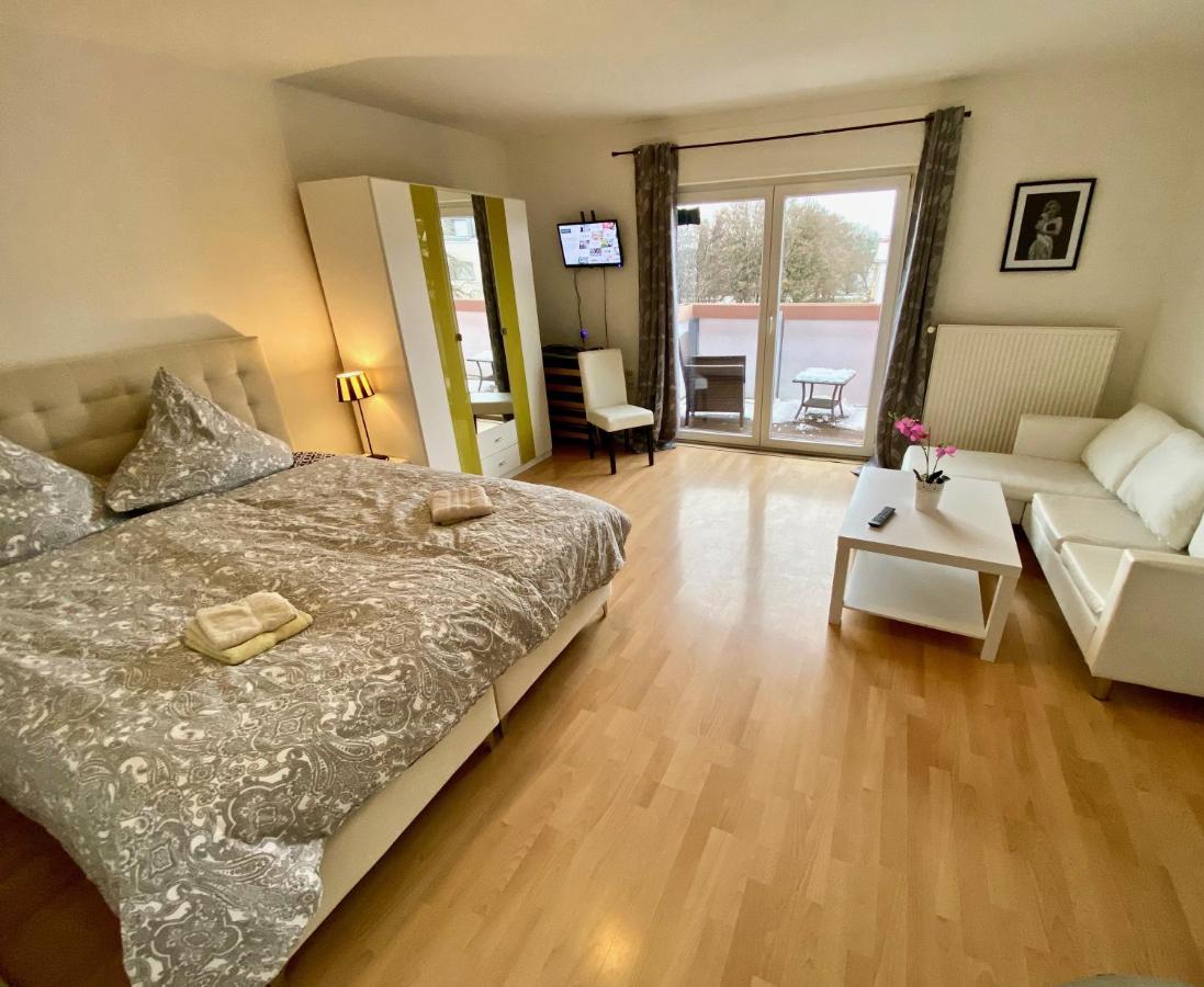 Zentrales Wg-Zimmer 1 Ravensburg, Balkon, Kamin Apartment Exterior photo